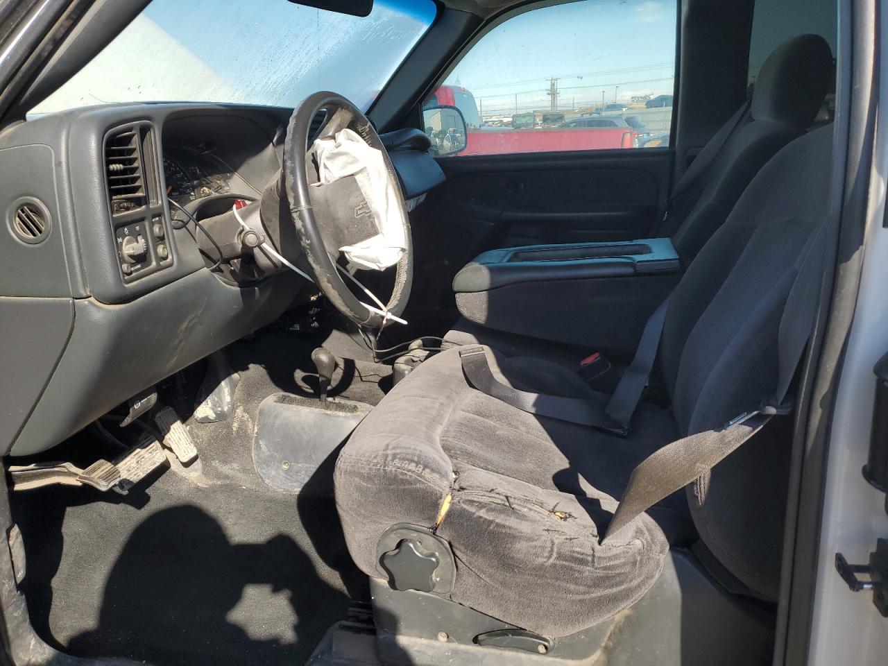 2002 Chevrolet Silverado - Image 7