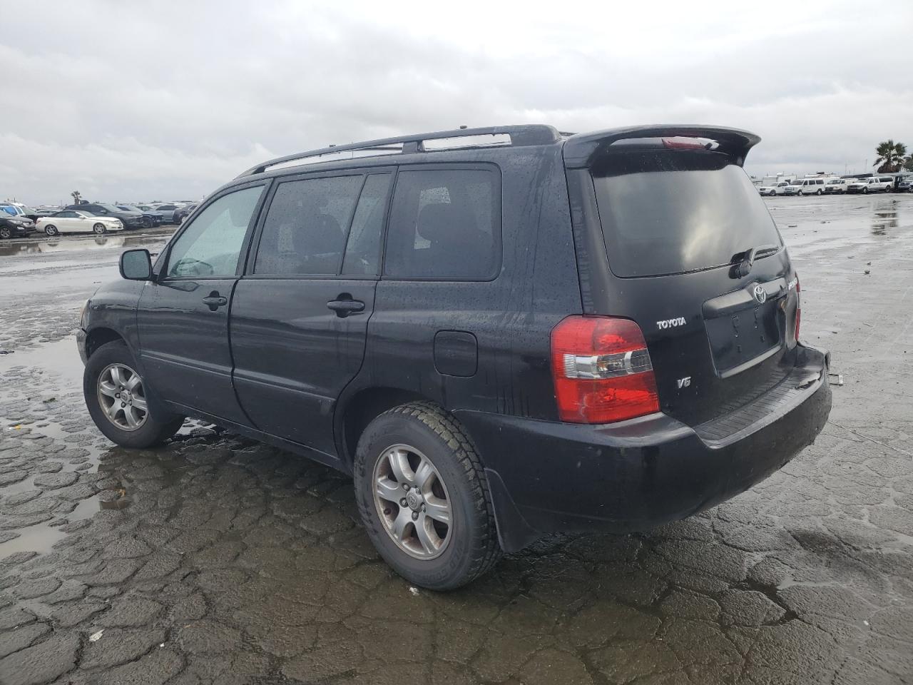 2005 Toyota Highlander - Image 2