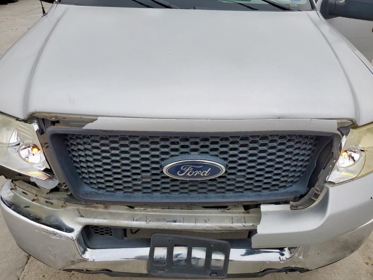 2005 Ford F-150 - Image 11