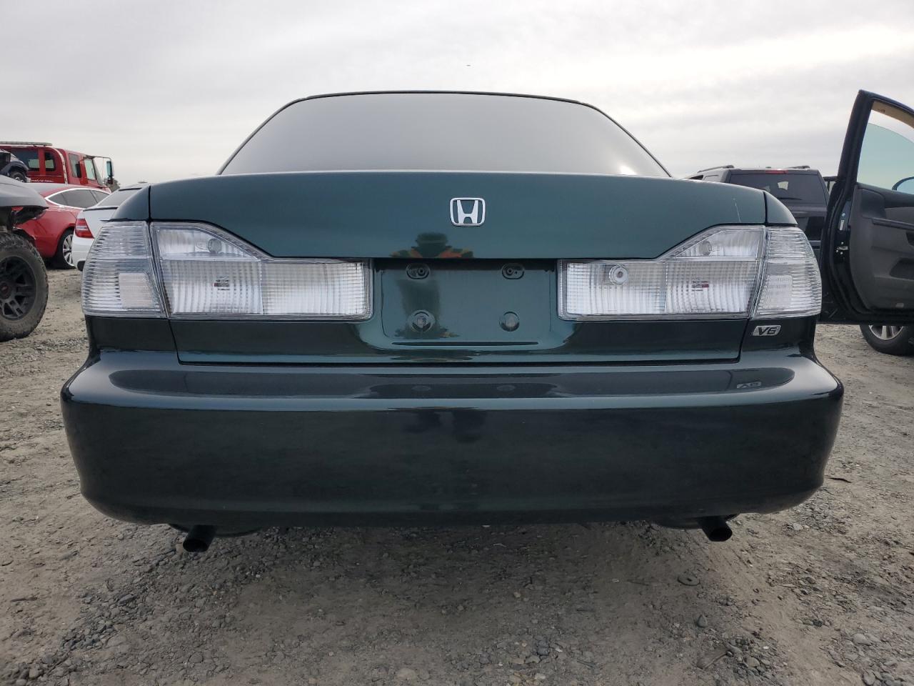 2000 Honda Accord - Image 6