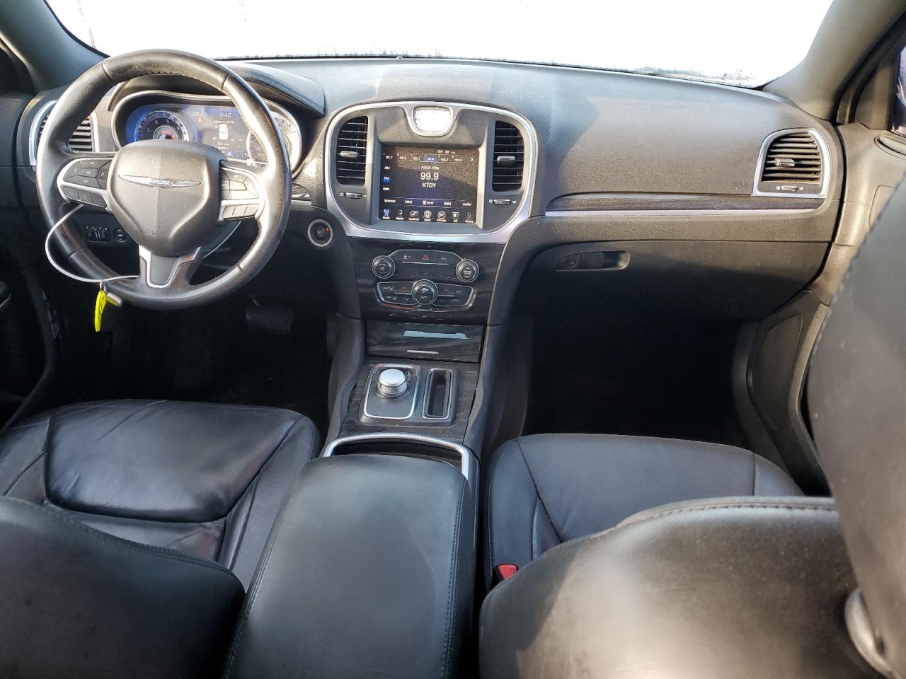 2015 Chrysler 300 - Image 8