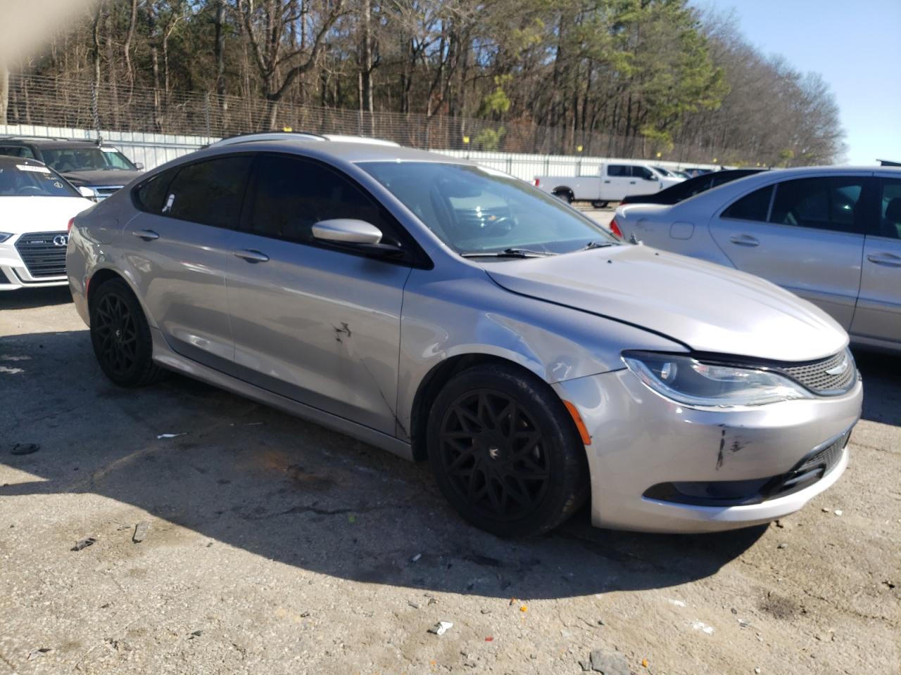2016 Chrysler 200 - Image 4