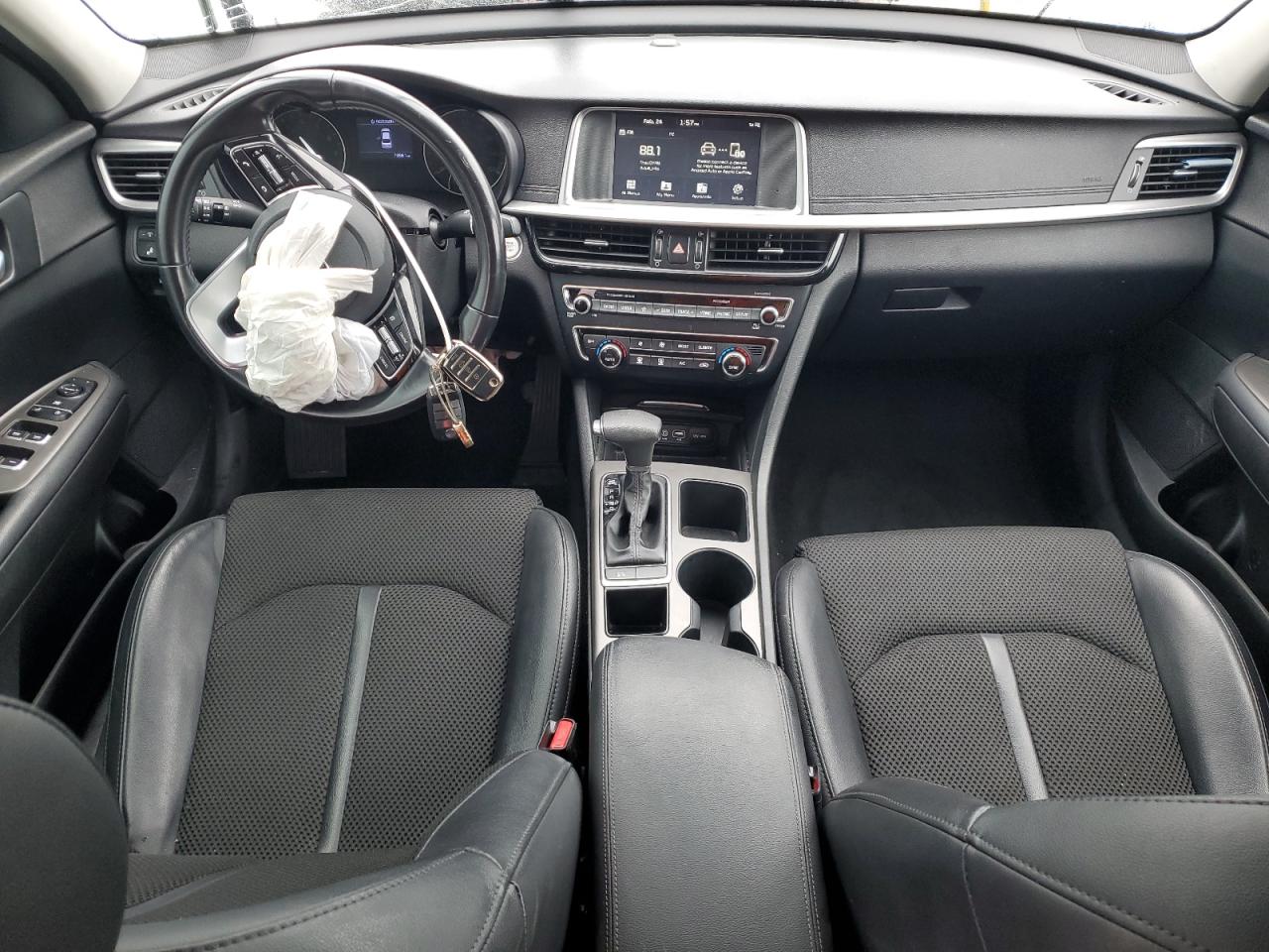 2019 Kia Optima - Image 8