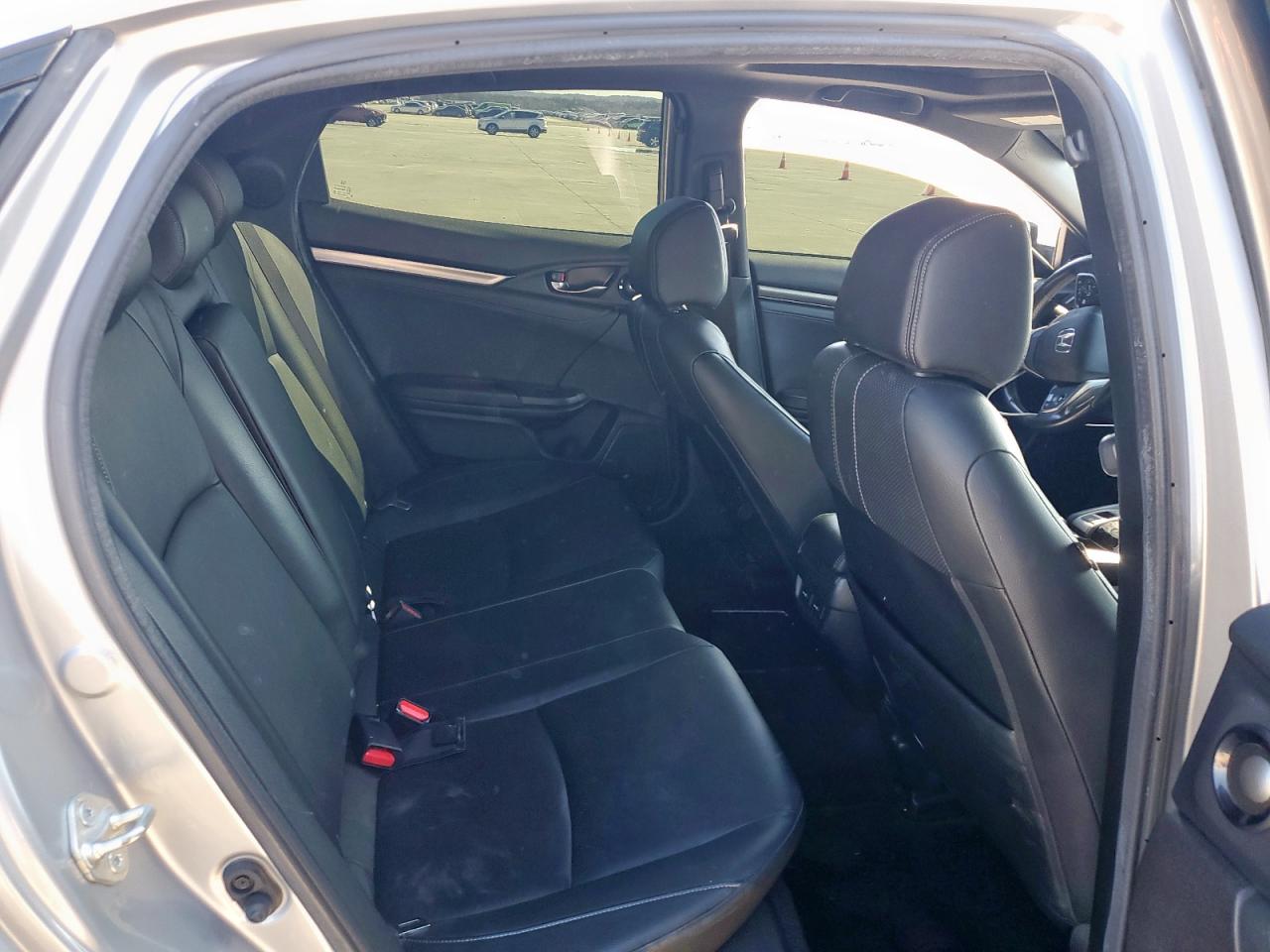 2018 Honda Civic - Image 10