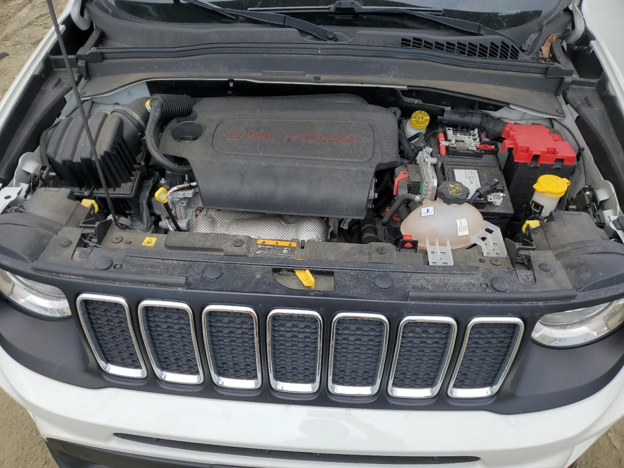 2019 Jeep Renegade - Image 12
