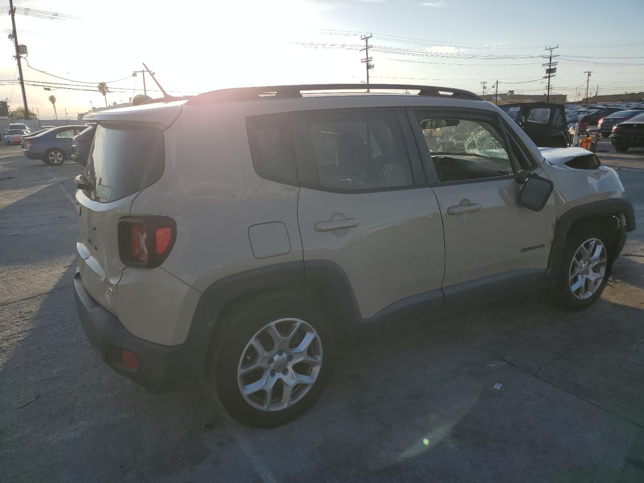 2015 Jeep Renegade - Image 3