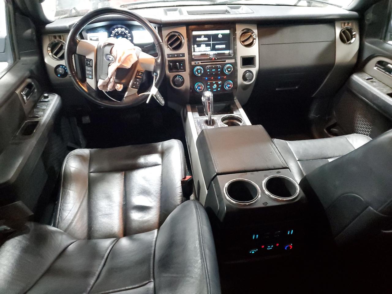 2015 Ford Expedition - Image 8