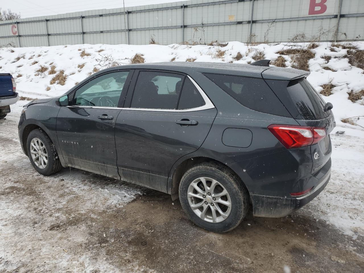2021 Chevrolet Equinox - Image 2