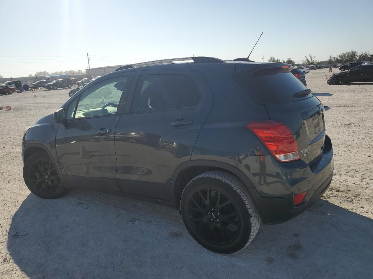 2021 Chevrolet Trax - Image 2