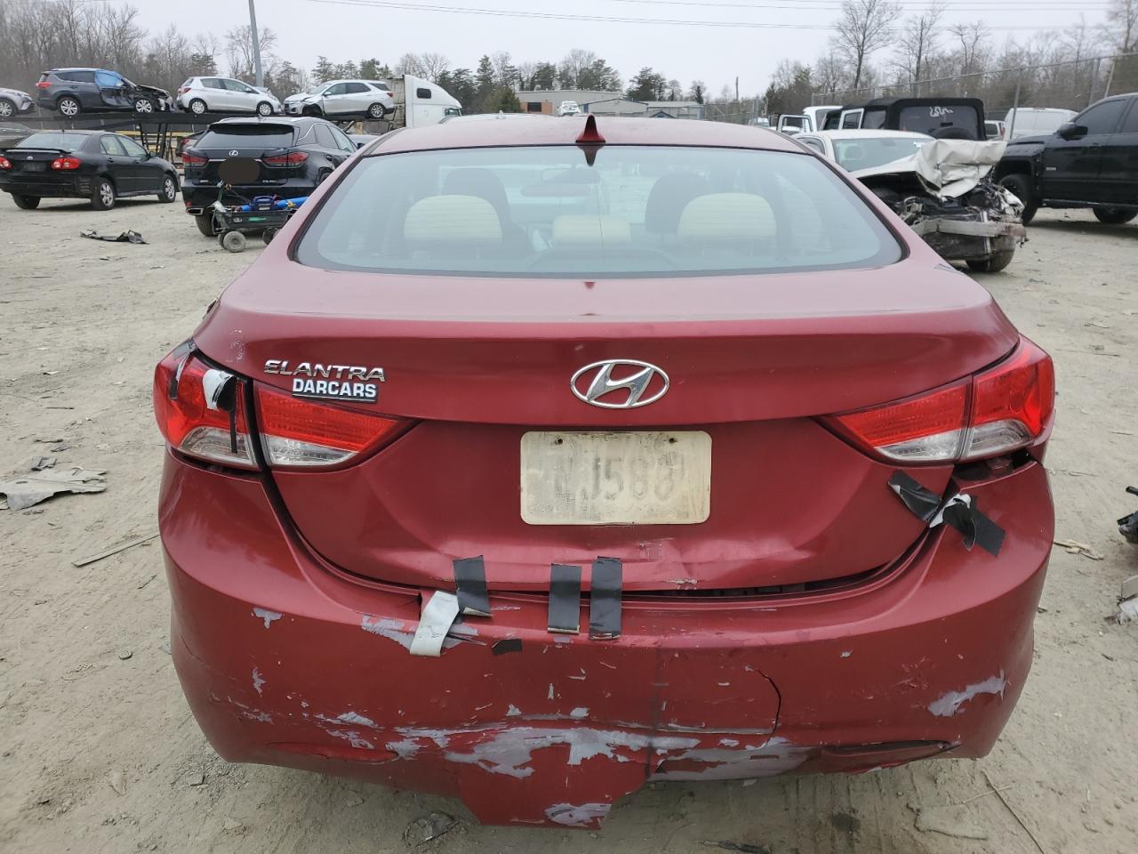 2013 Hyundai Elantra - Image 6