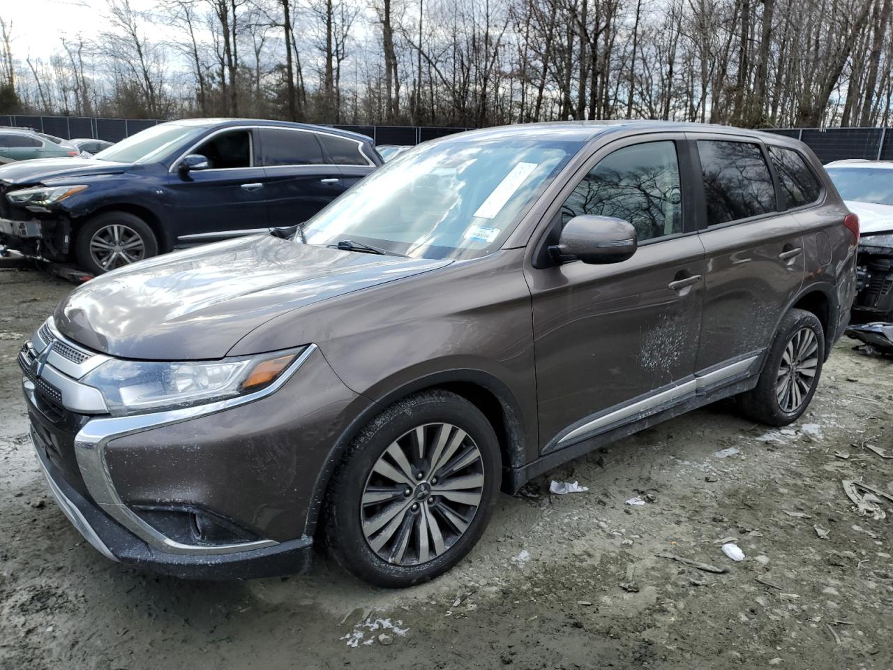 2020 Mitsubishi Outlander - Image 1