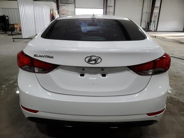  HYUNDAI ELANTRA 2015 Белы