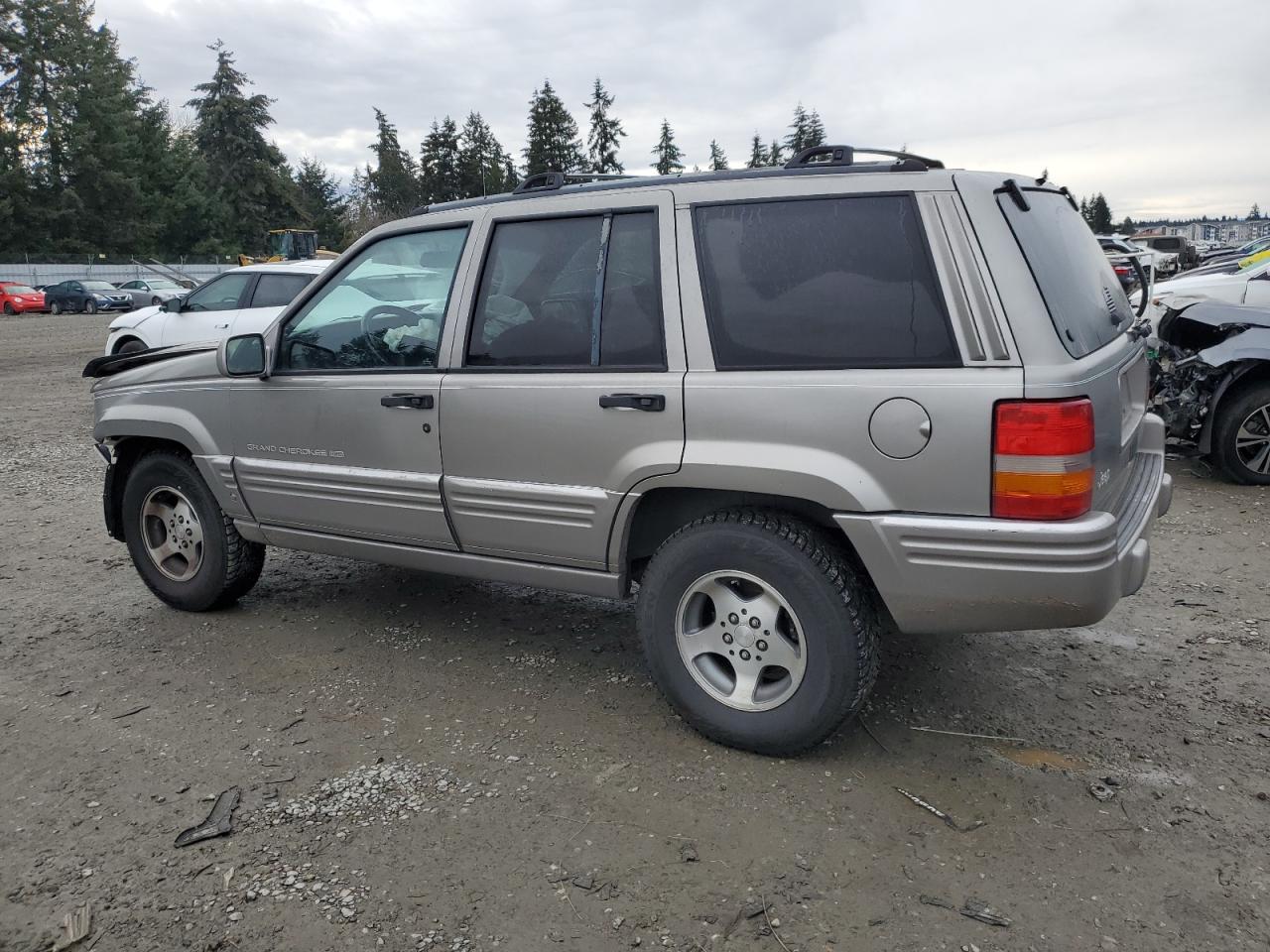 1997 Jeep Grand Cherokee - Image 2