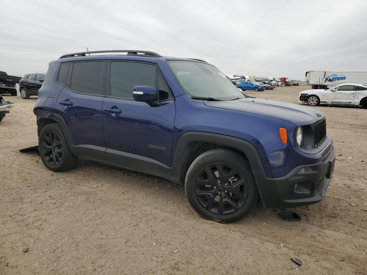 2017 Jeep Renegade - Image 4