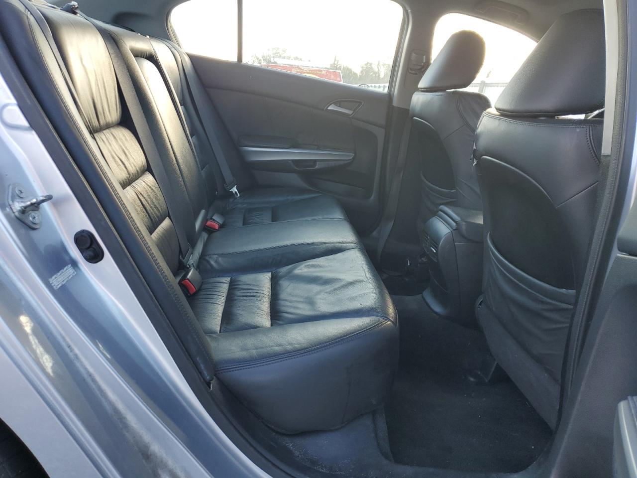 2010 Honda Accord - Image 10