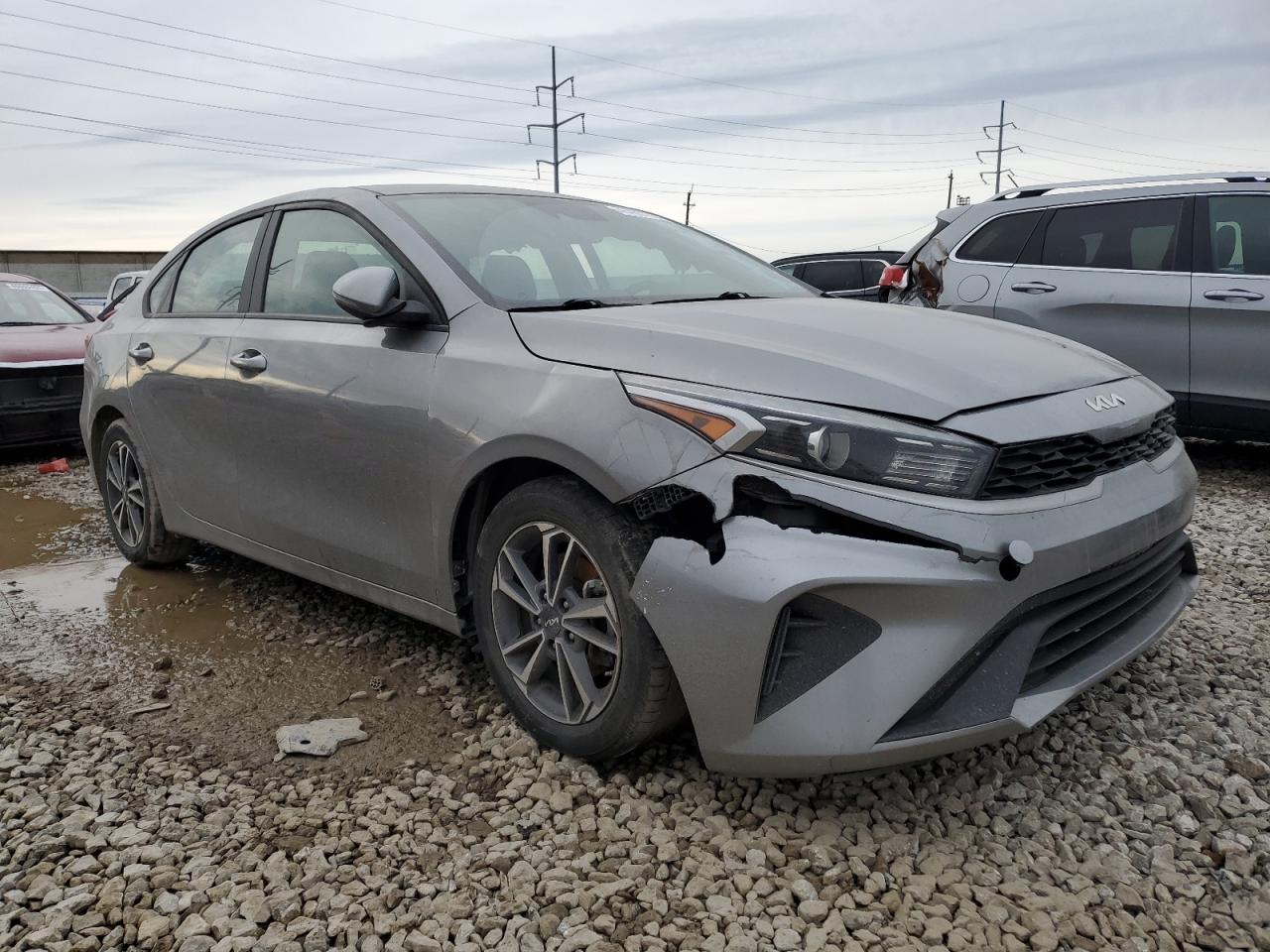 2022 Kia Forte - Image 4