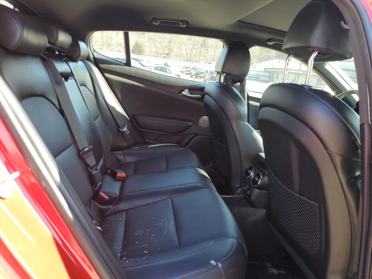2020 Kia Stinger - Image 10
