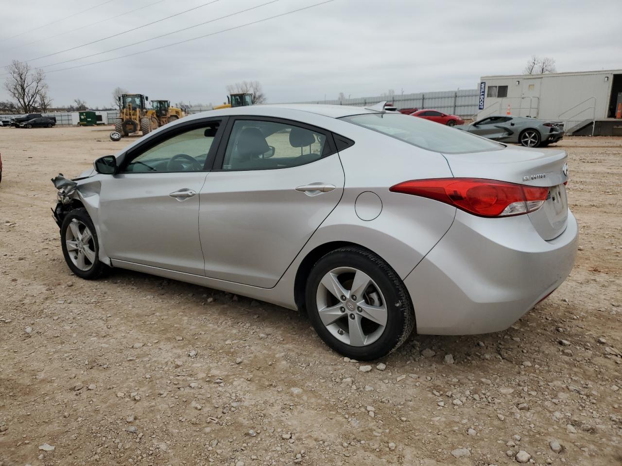 2013 Hyundai Elantra - Image 2