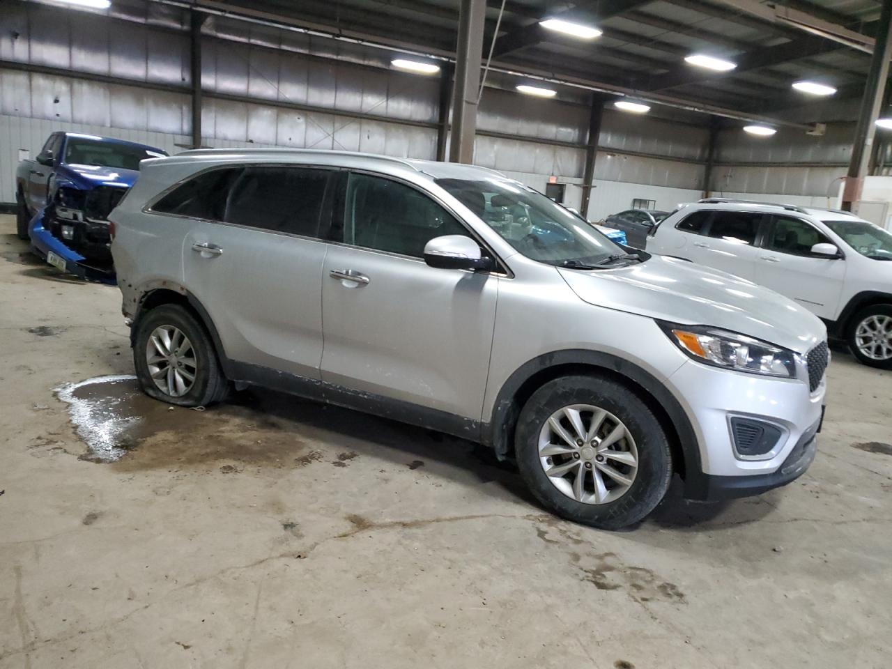 2016 Kia Sorento - Image 4