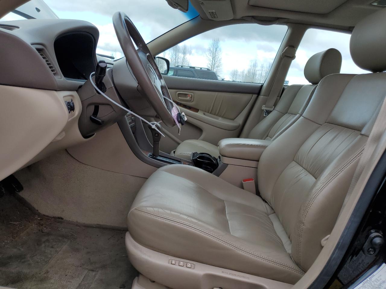 2000 Lexus ES - Image 7