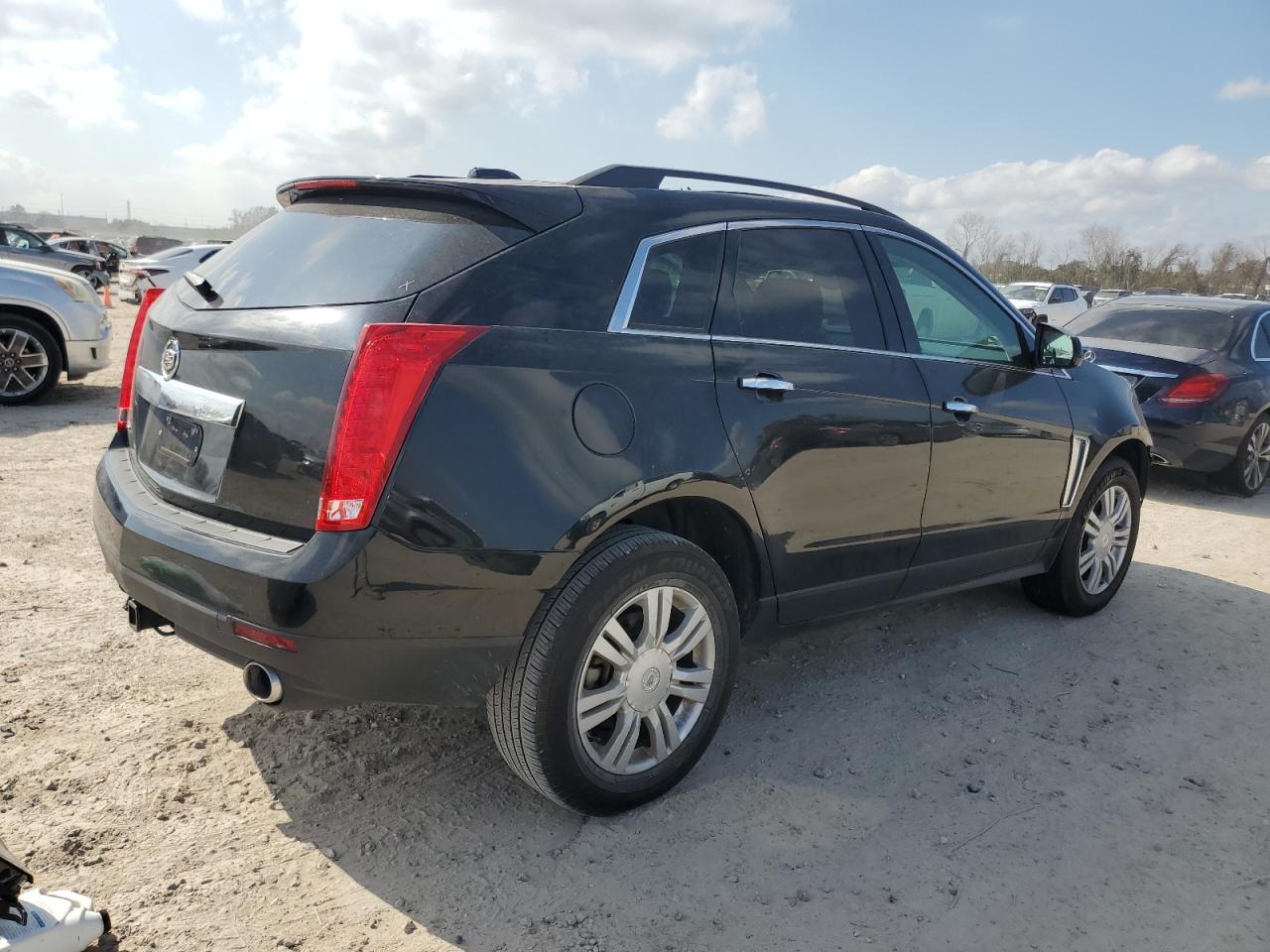 2016 Cadillac SRX - Image 3