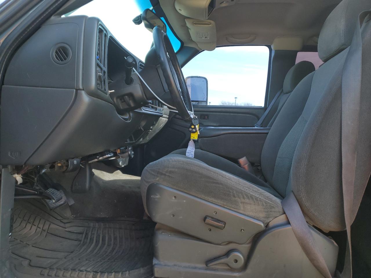 2006 Chevrolet Silverado - Image 7