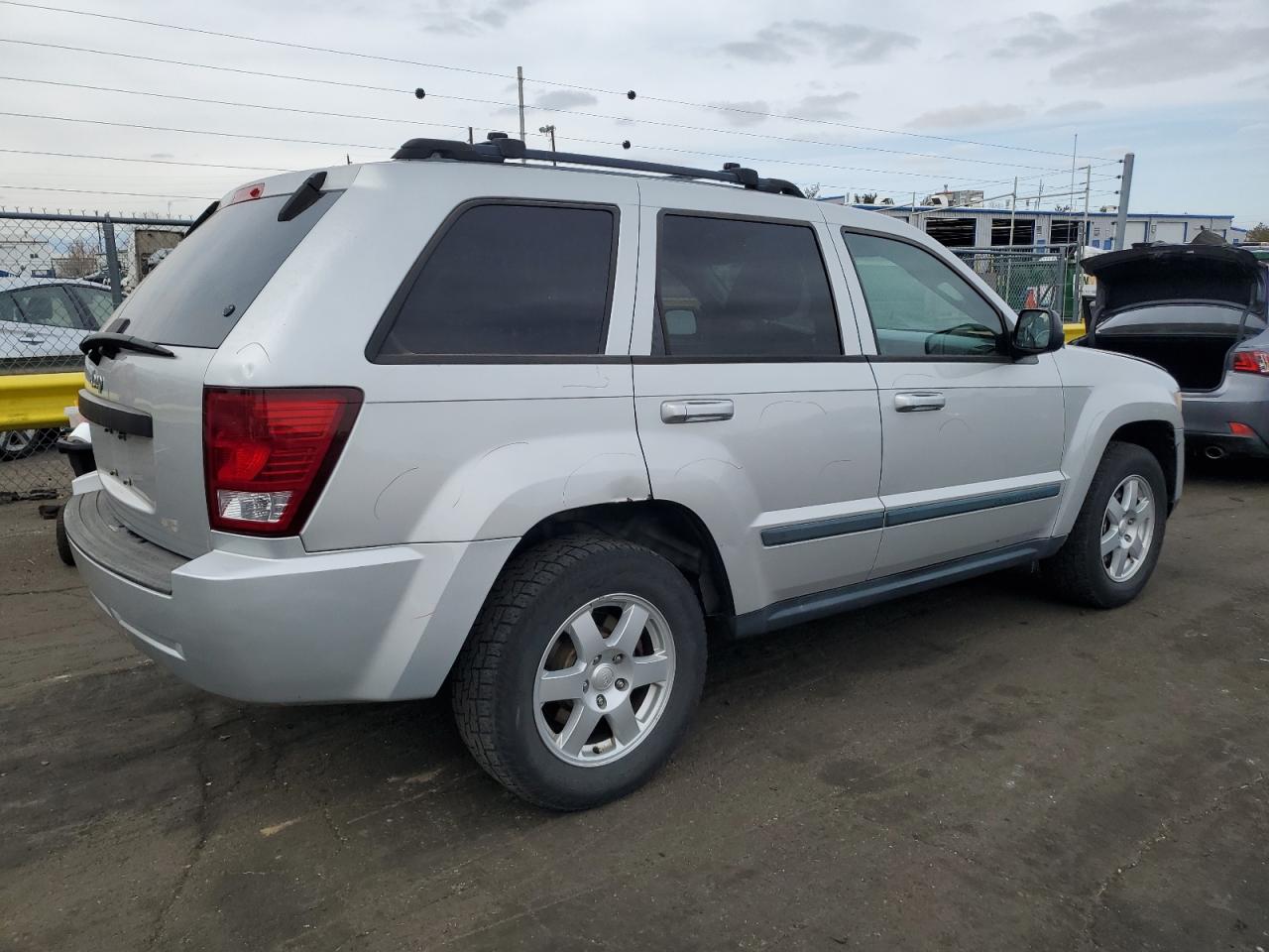 2008 Jeep Grand Cherokee - Image 3