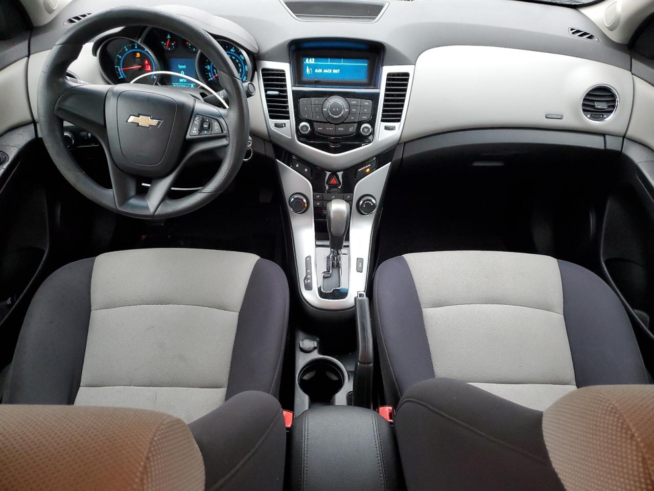 2012 Chevrolet Cruze - Image 8