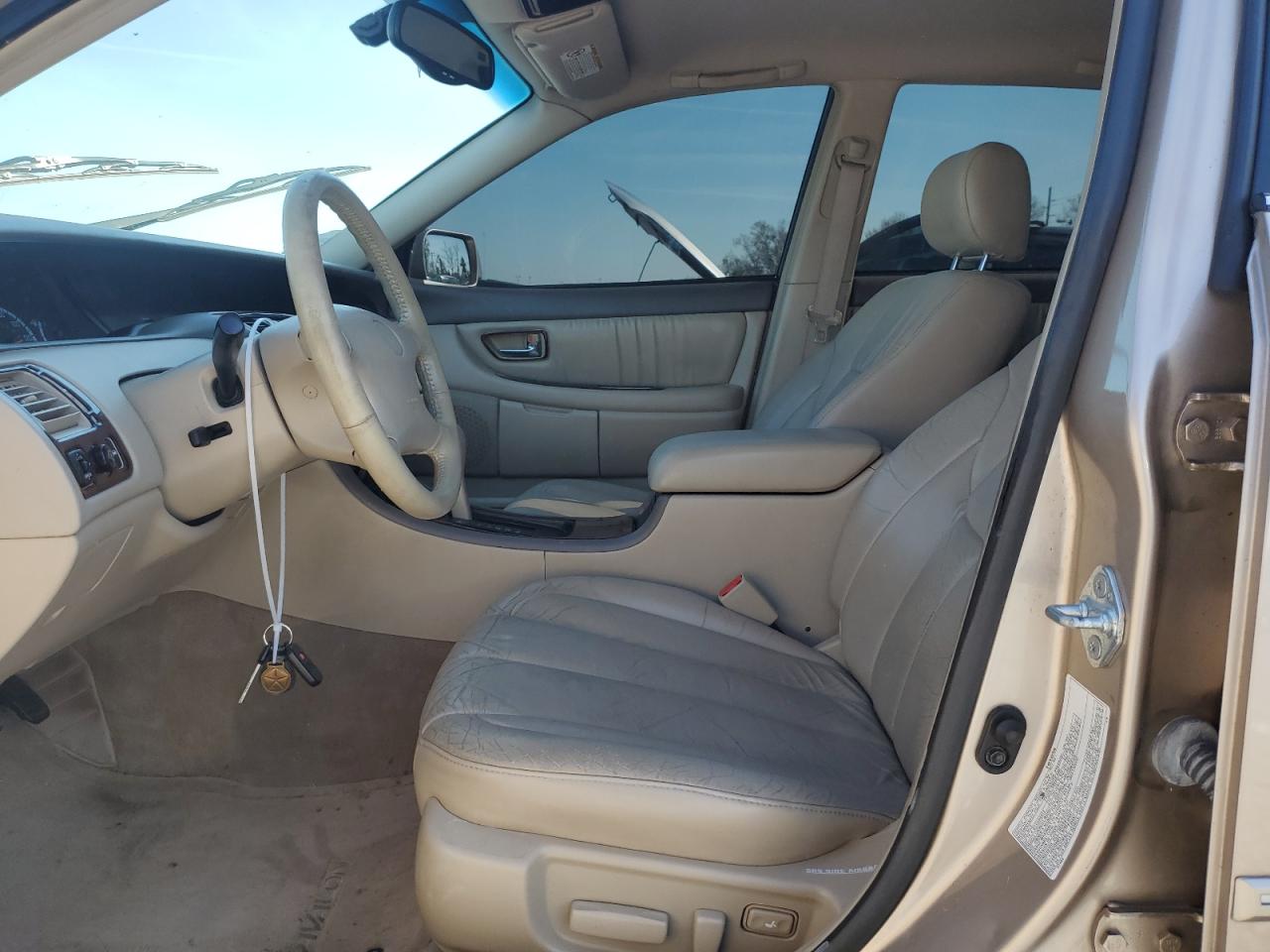 2001 Toyota Avalon - Image 7