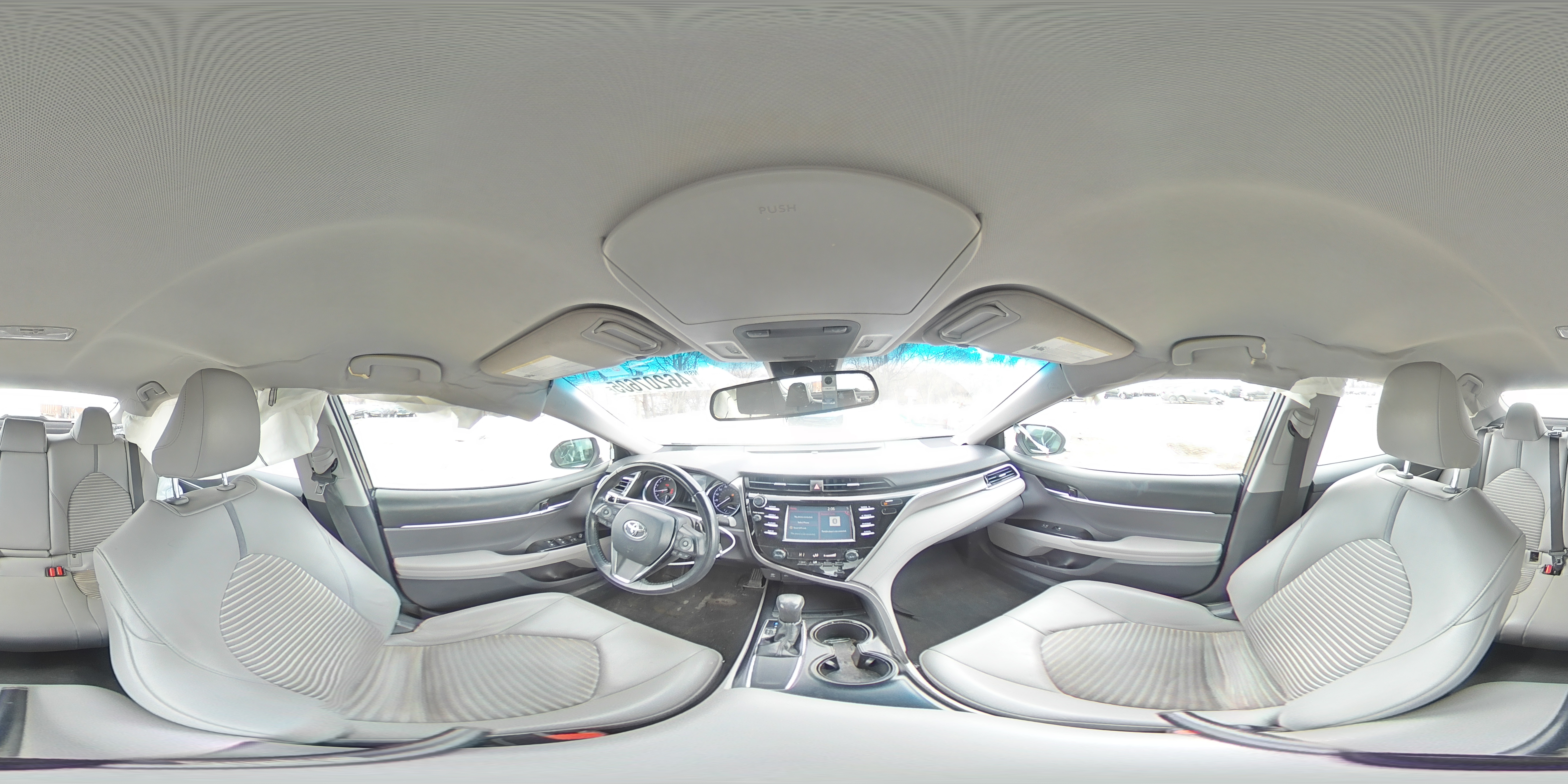 2018 Toyota Camry - Image 12