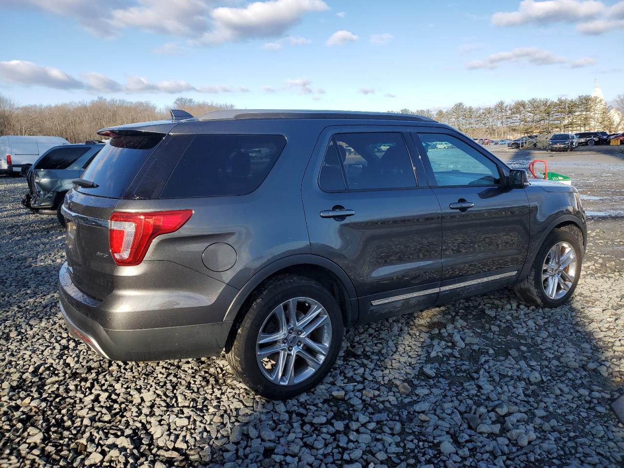 2017 Ford Explorer - Image 3