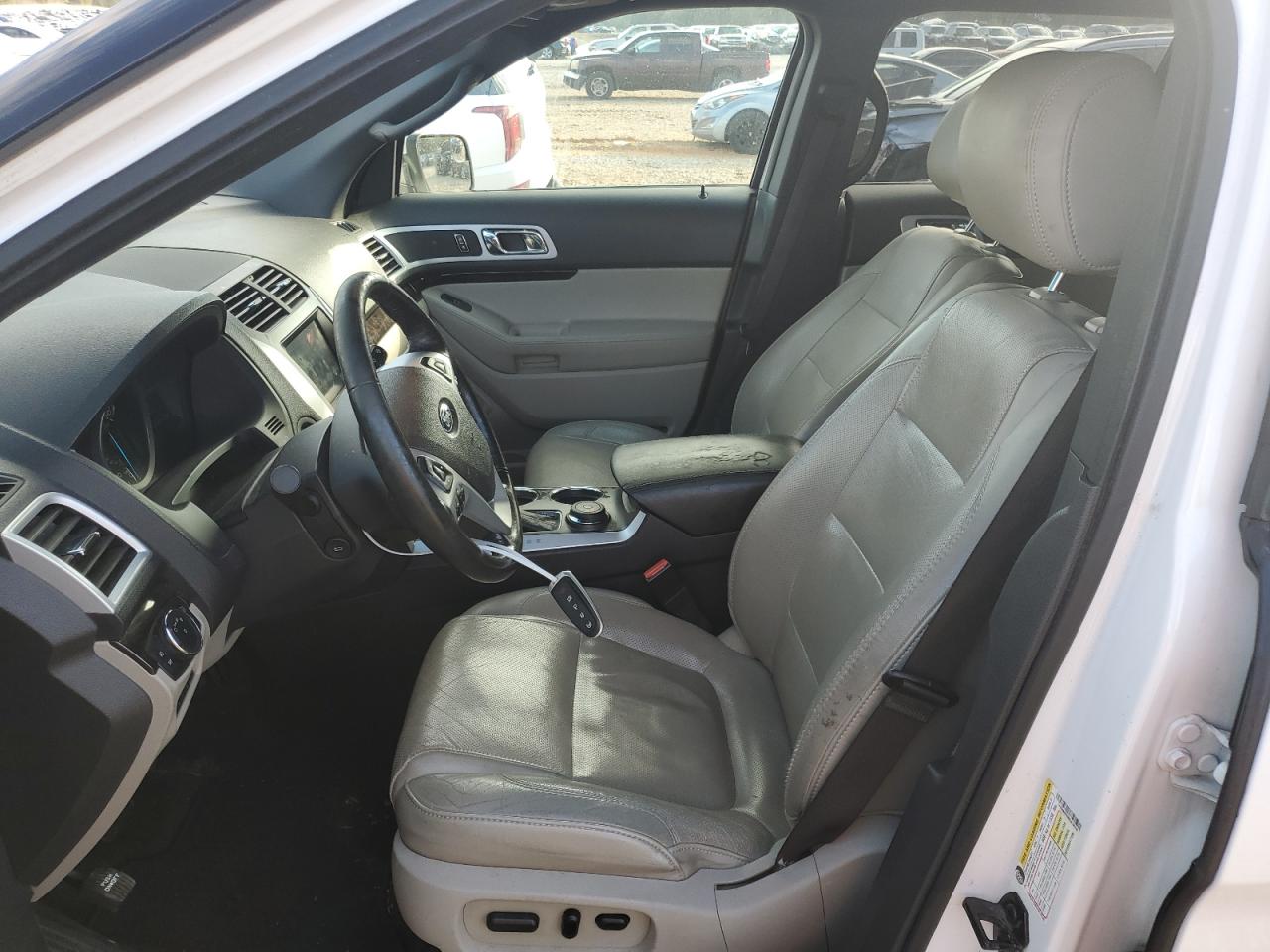 2011 Ford Explorer - Image 7