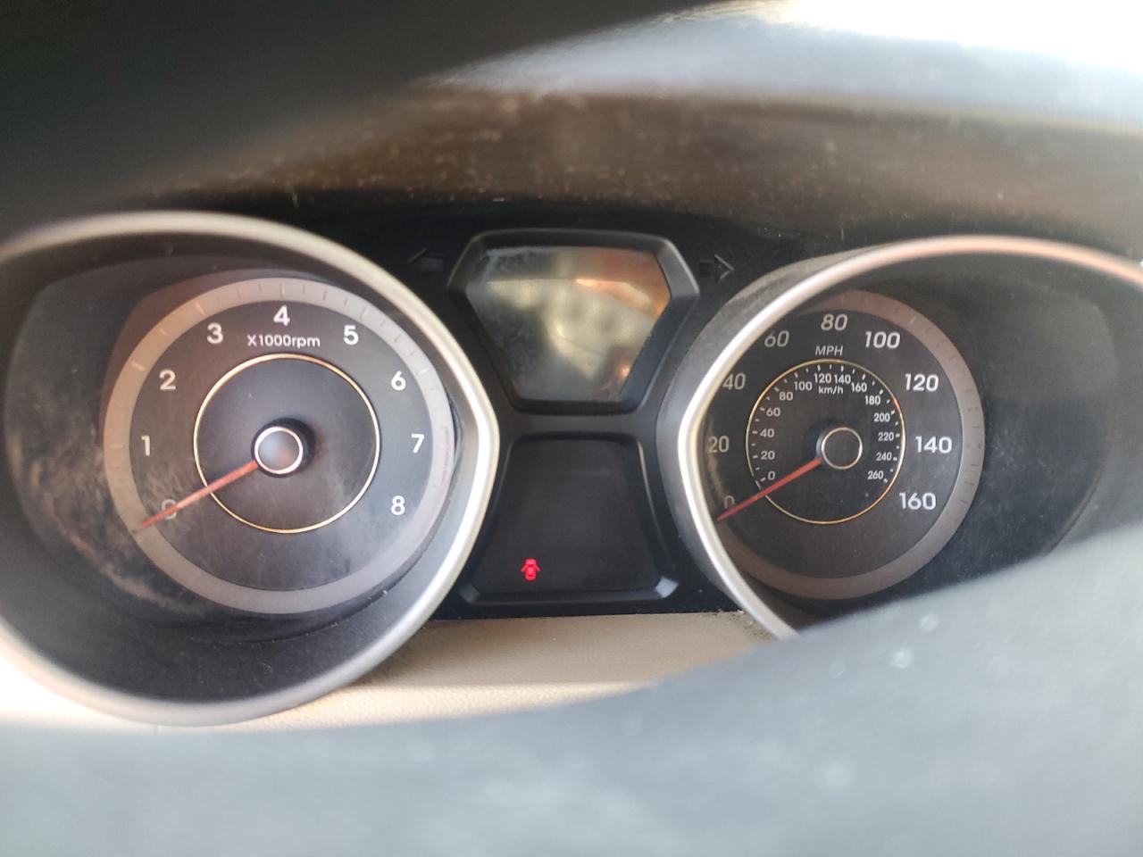 2011 Hyundai Elantra - Image 9
