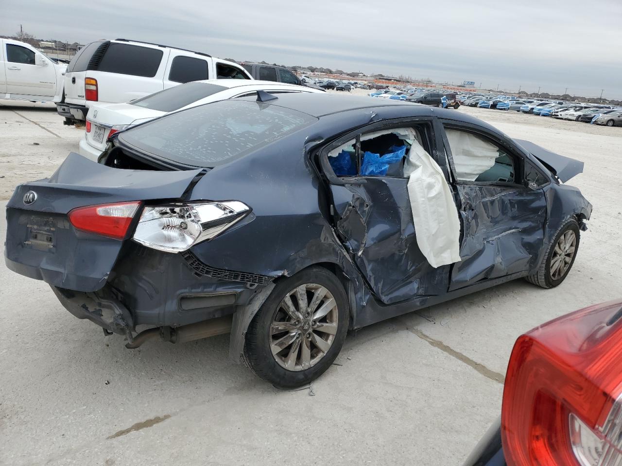 2015 Kia Forte - Image 3
