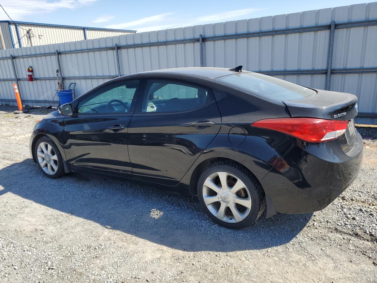 2013 Hyundai Elantra - Image 2