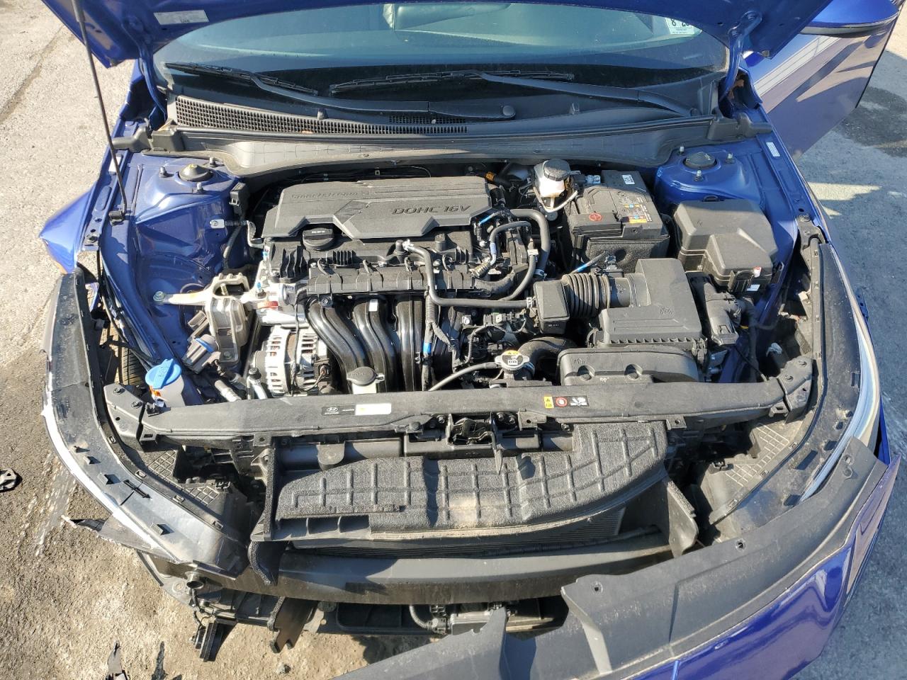 2023 Hyundai Elantra - Image 11