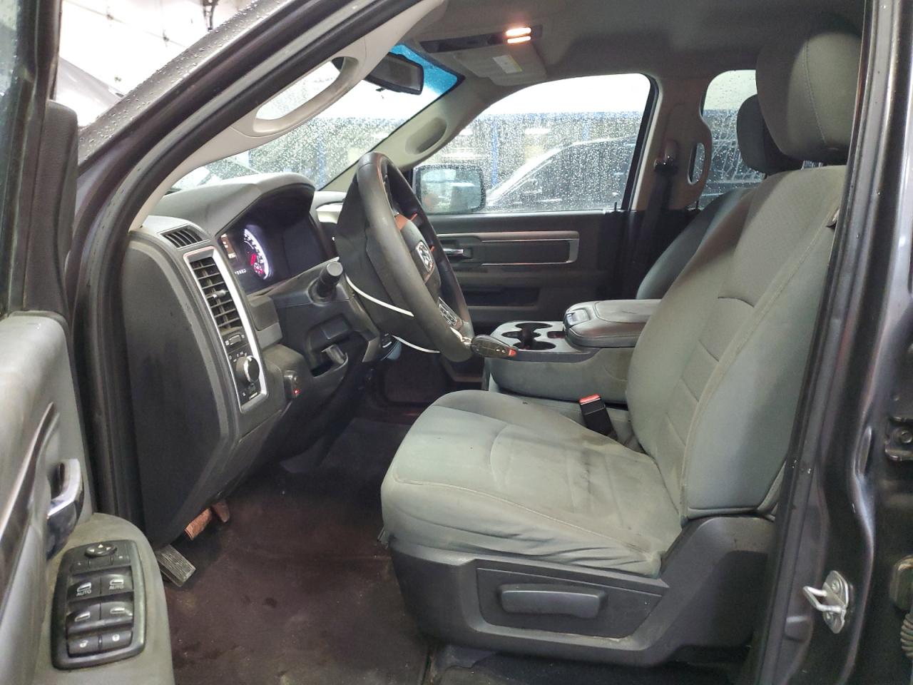 2016 RAM 1500 - Image 7