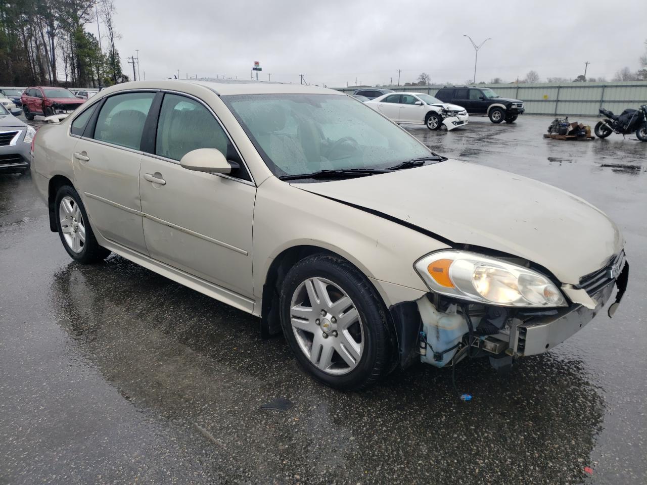 2011 Chevrolet Impala - Image 4