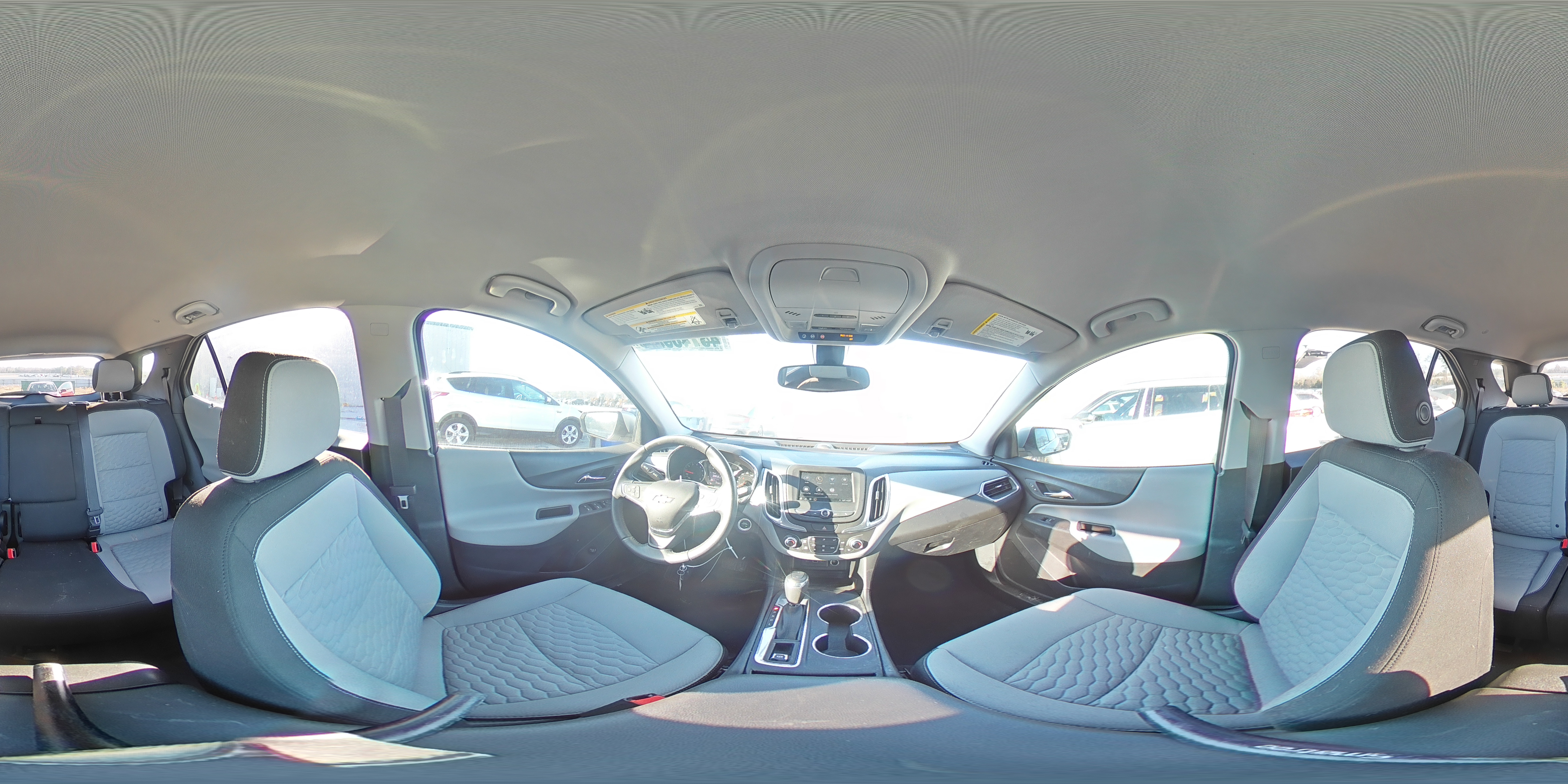 2019 Chevrolet Equinox - Image 16