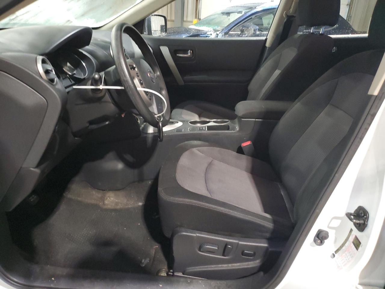 2013 Nissan Rogue - Image 7