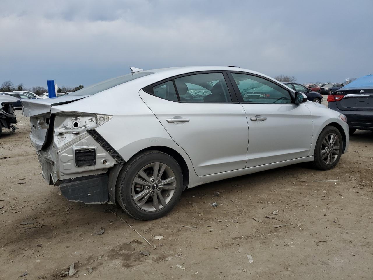 2018 Hyundai Elantra - Image 3