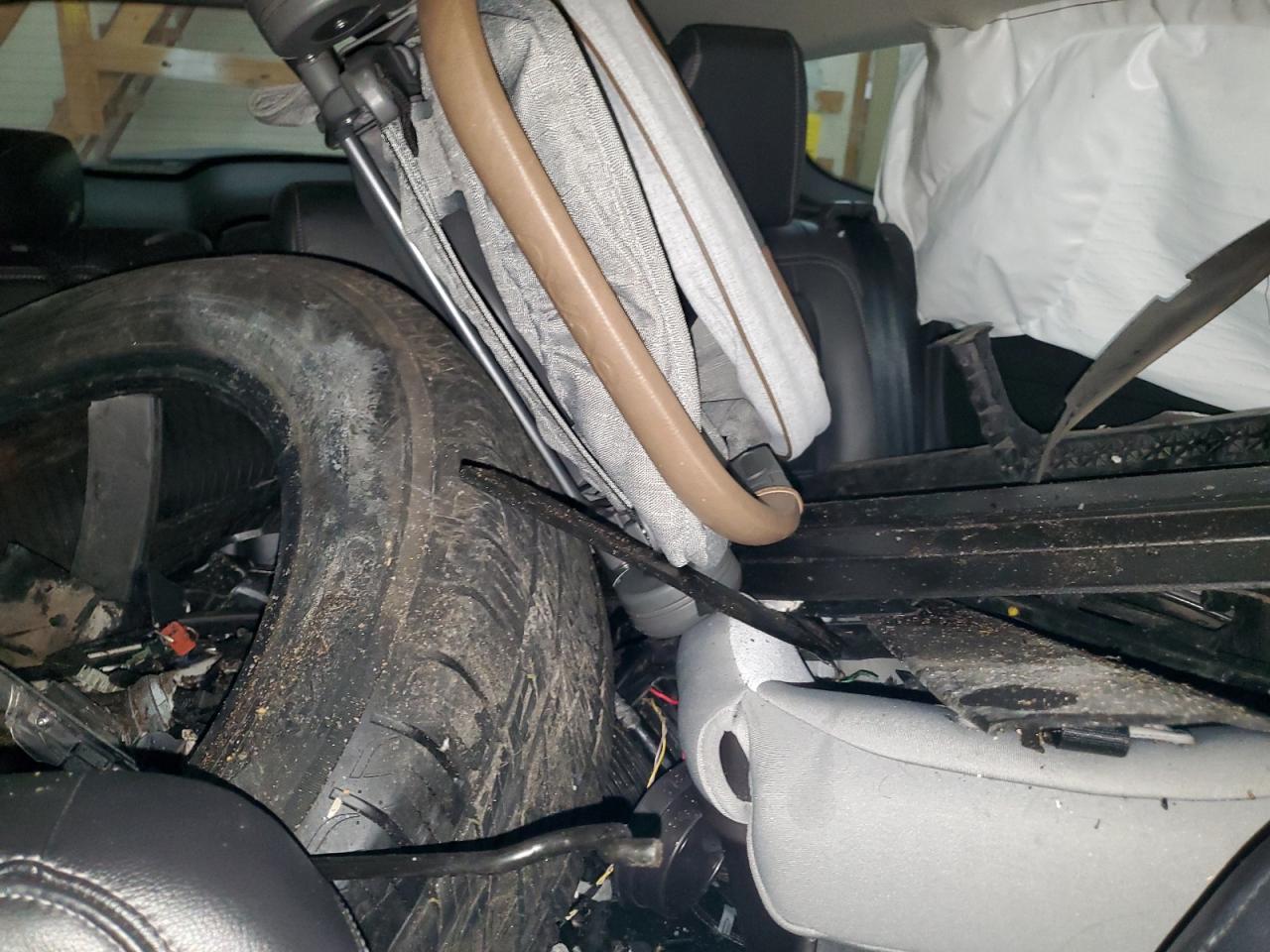 1FMCU9HD2JUA47355 FORD ESCAPE 2018
