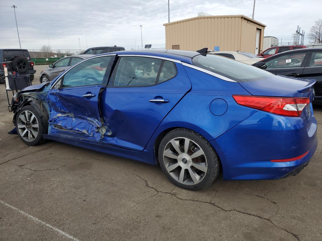 2011 Kia Optima - Image 2