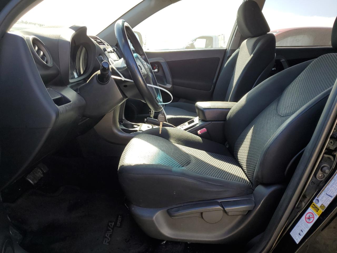 2010 Toyota RAV 4 - Image 7