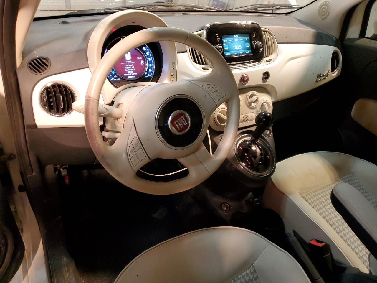 2017 Fiat 500 - Image 8