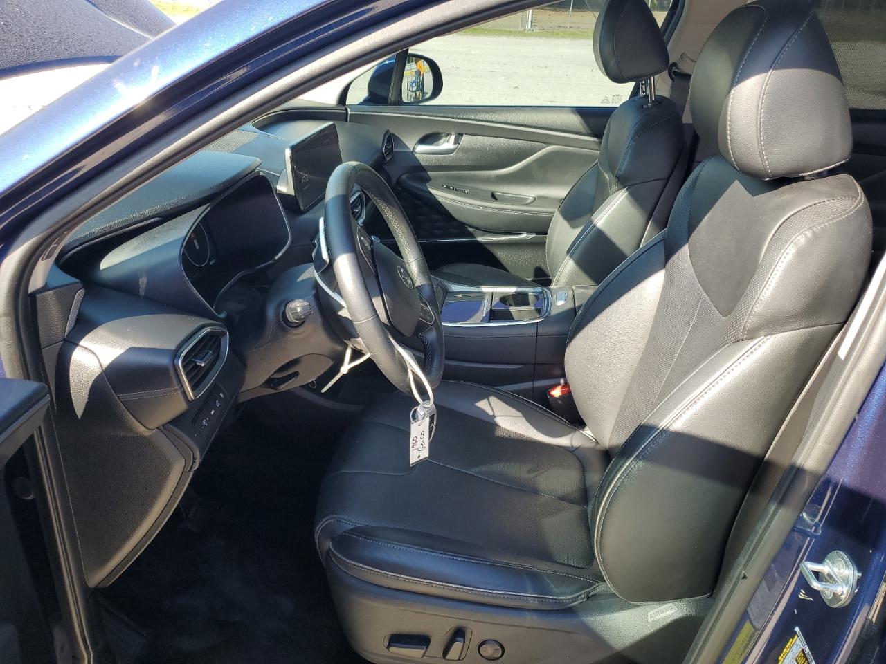 2022 Hyundai Santa Fe - Image 7