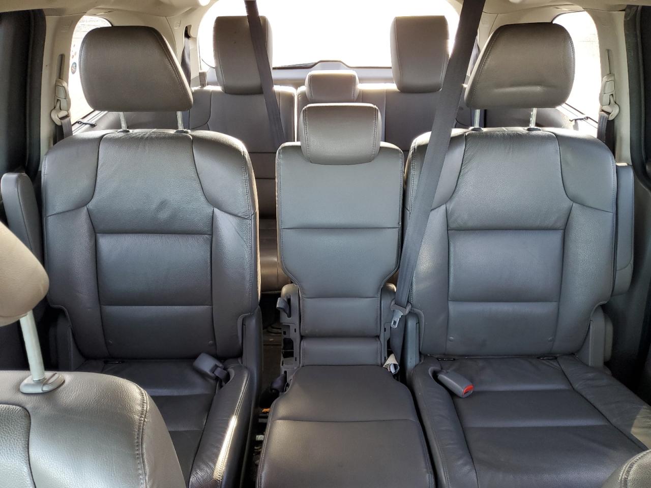 2012 Honda Odyssey - Image 10