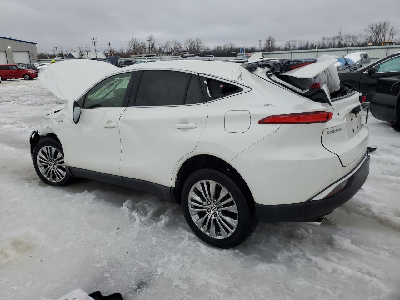2021 Toyota Venza - Image 2