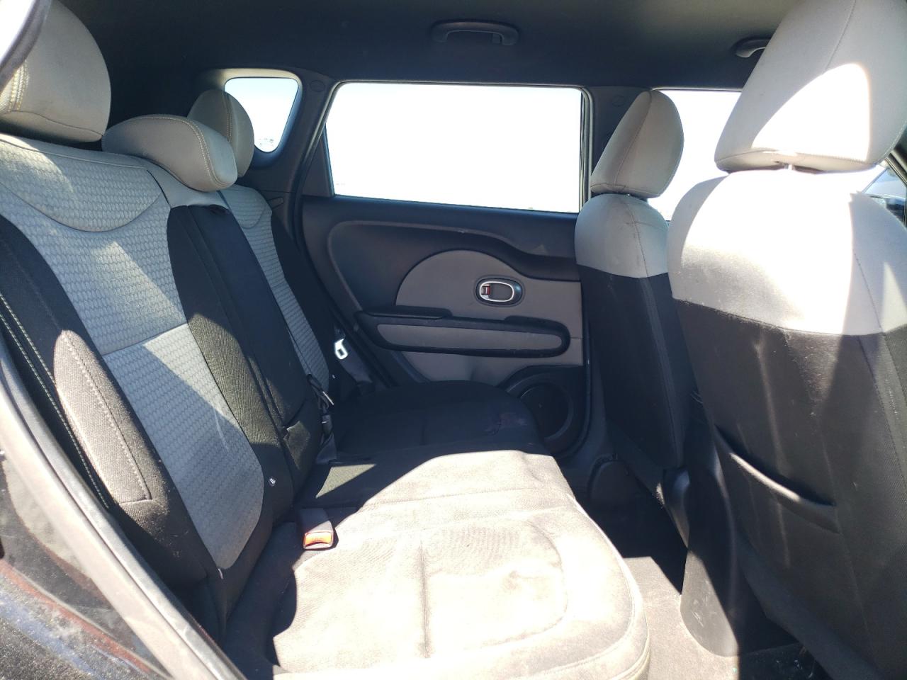 2015 Kia Soul - Image 11