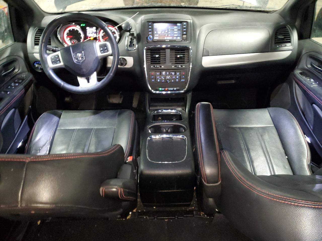 2017 Dodge Caravan - Image 8
